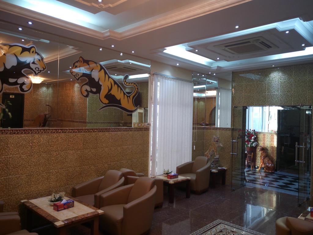 Tiger Home Hotel Apartments Maszkat Kültér fotó