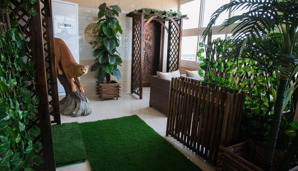 Tiger Home Hotel Apartments Maszkat Kültér fotó