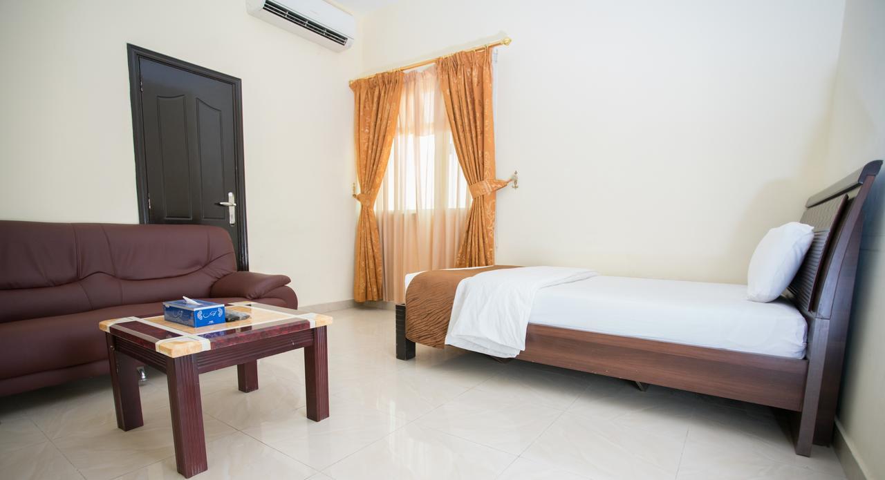 Tiger Home Hotel Apartments Maszkat Kültér fotó