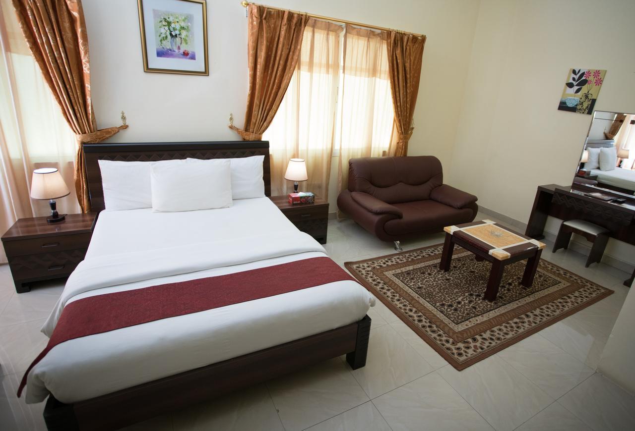 Tiger Home Hotel Apartments Maszkat Kültér fotó