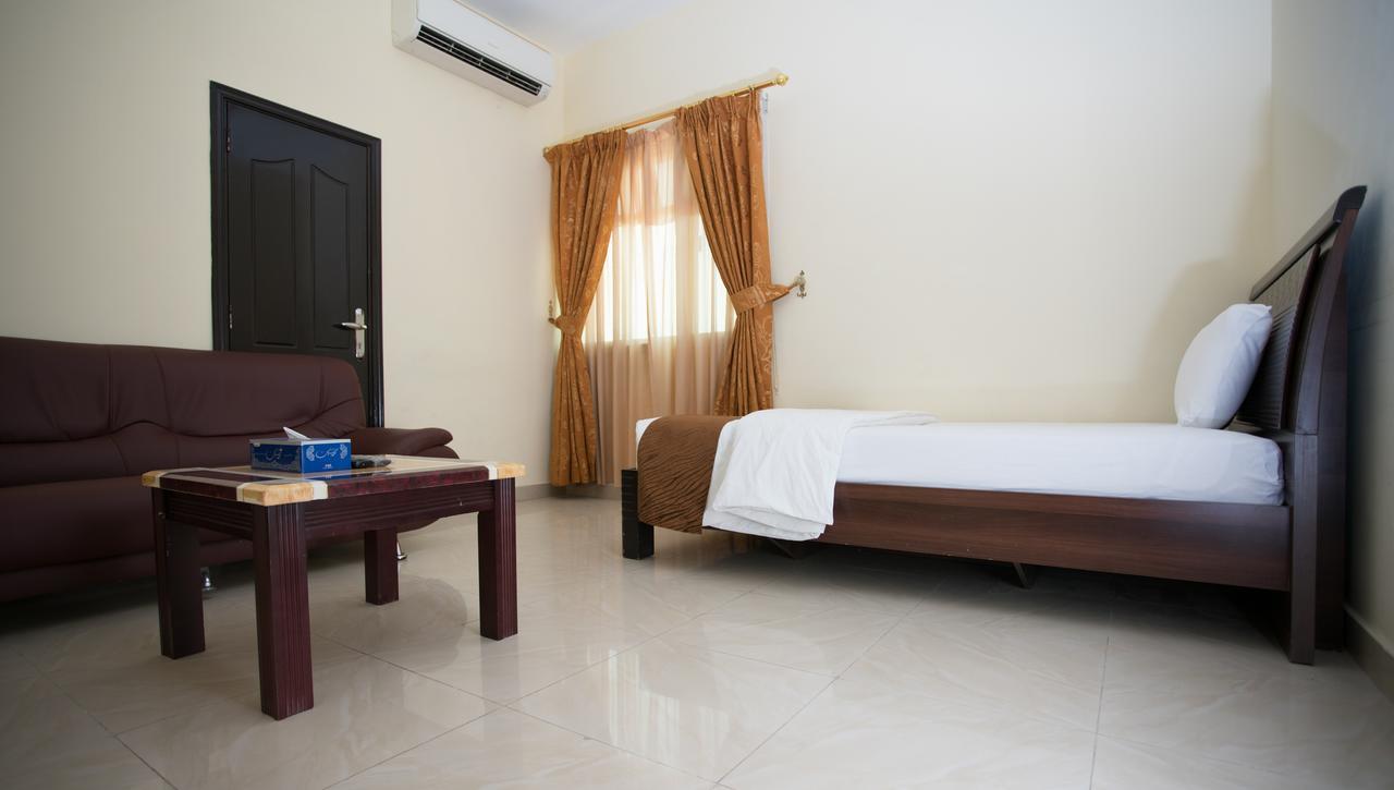 Tiger Home Hotel Apartments Maszkat Kültér fotó
