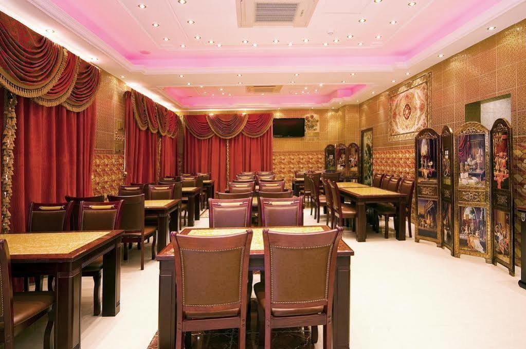 Tiger Home Hotel Apartments Maszkat Kültér fotó