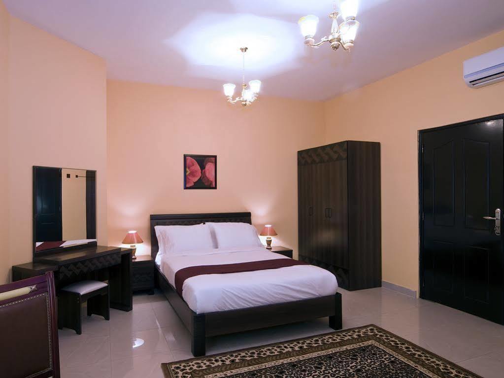 Tiger Home Hotel Apartments Maszkat Kültér fotó