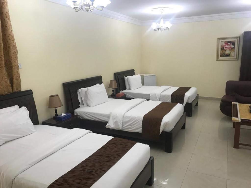 Tiger Home Hotel Apartments Maszkat Kültér fotó