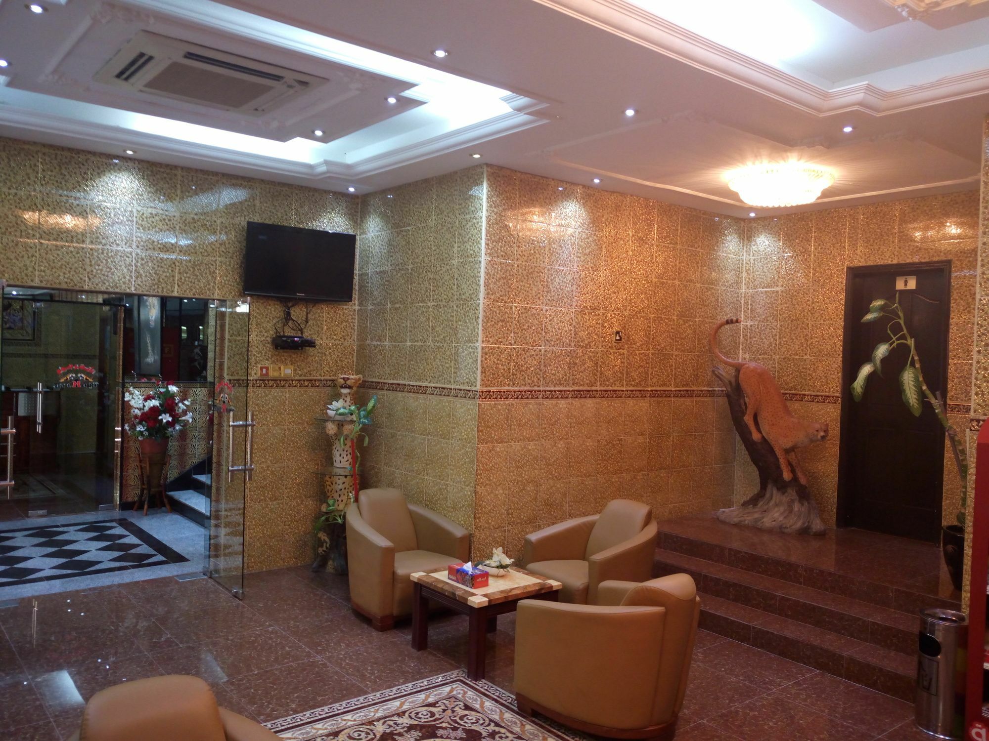 Tiger Home Hotel Apartments Maszkat Kültér fotó